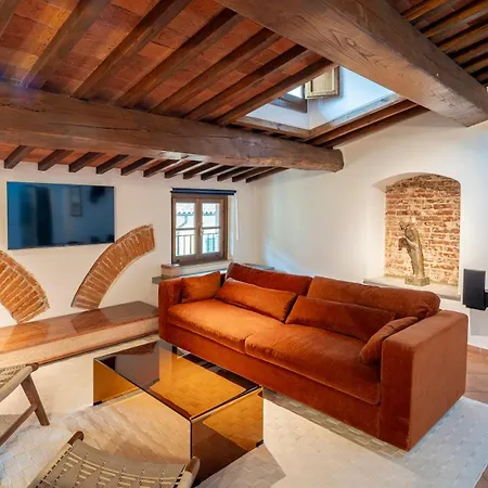 Penthouse With Private Elevator In The Historic Center شقة
