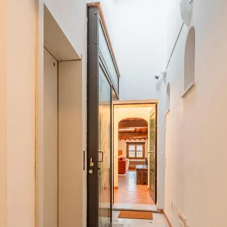 شقة Penthouse With Private Elevator In The Historic Center